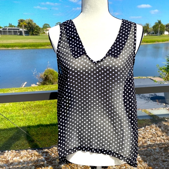 GB Gianni Bini woman’s polka dot top - SZ M. C-HC - Picture 1 of 5